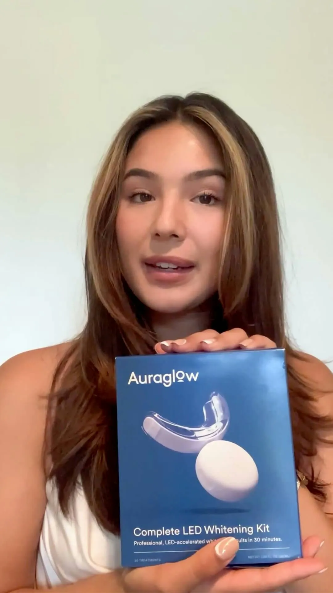 25379 confident smile