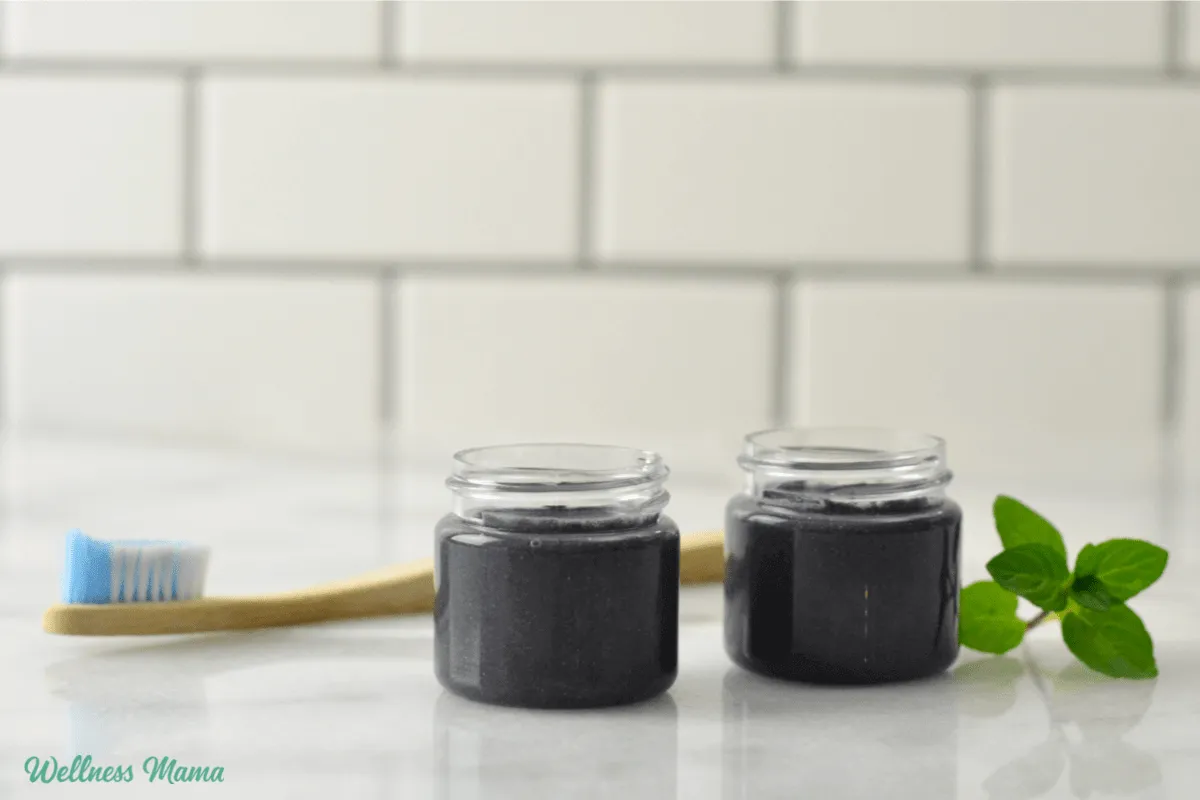 25492 natural whitening toothpaste main