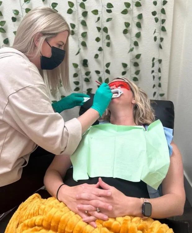 25509 dentist examining teeth