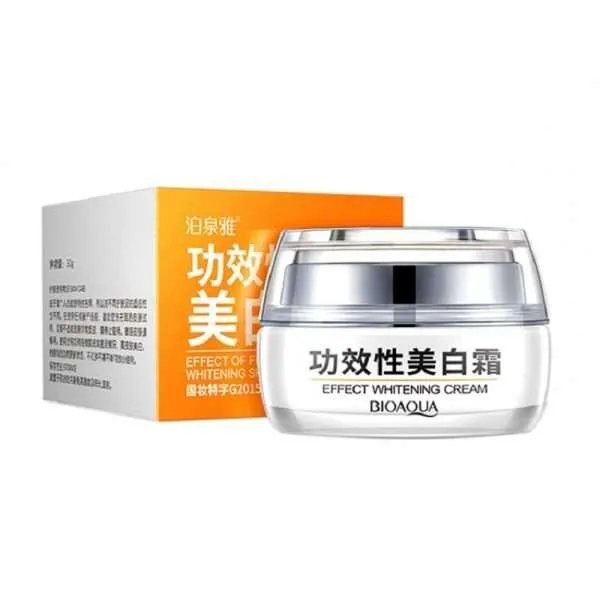 25517 applying lip gel