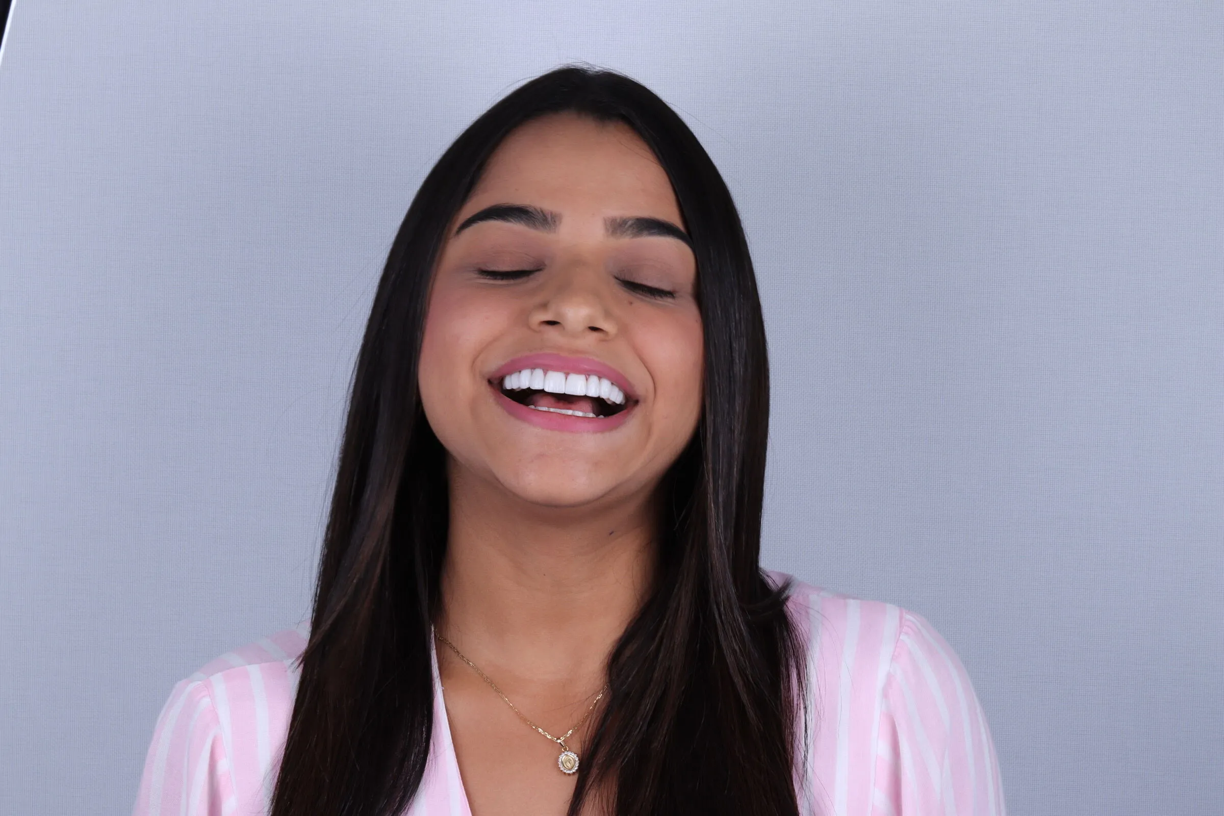 25544 nuova white application