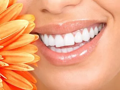 /img/25552-maintain-white-teeth.webp