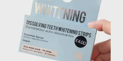 /img/25619-teeth-whitening-strips-tips.webp